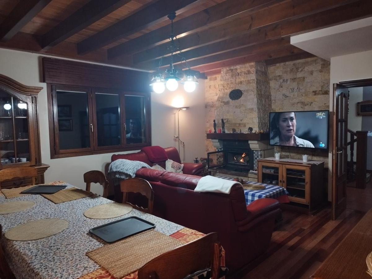 Piscina Climatizada - Todo El Ano- Playa De La Nora-Chimenea- Barbacoa Villa Quintueles ภายนอก รูปภาพ